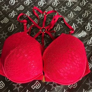 Victoria secret bombshell